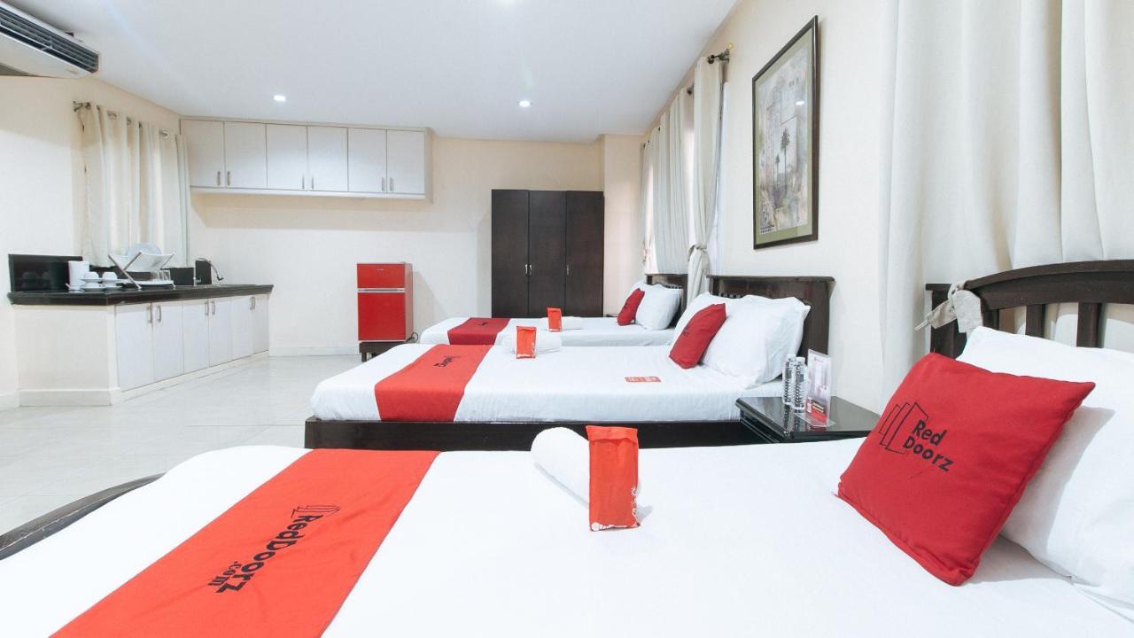 Reddoorz Plus @ Better Living Paranaque Paranaque City Exterior foto